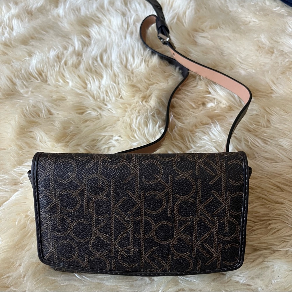 Calvin Klein Adjustable Belt Bag